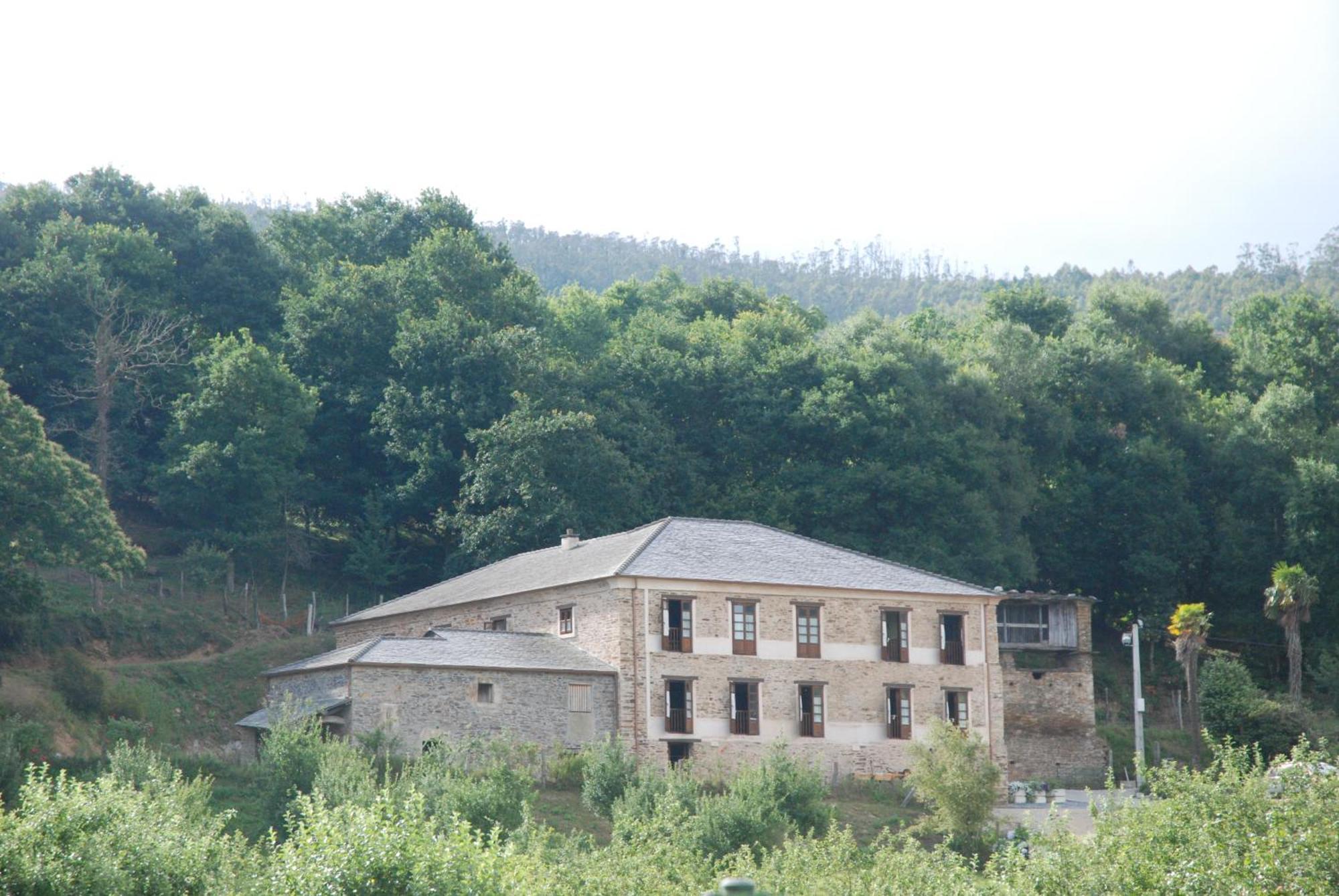 Гостевой дом La Casona De Amaido Сан-Тирсо-де-Абрес Экстерьер фото